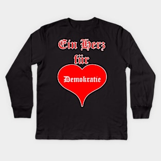 "Ein Herz für Demokratie: Farbe unserer Freiheit" Kids Long Sleeve T-Shirt